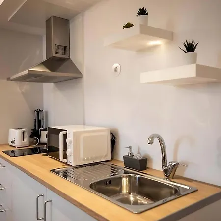 Lemago - Poveiros Apartman *